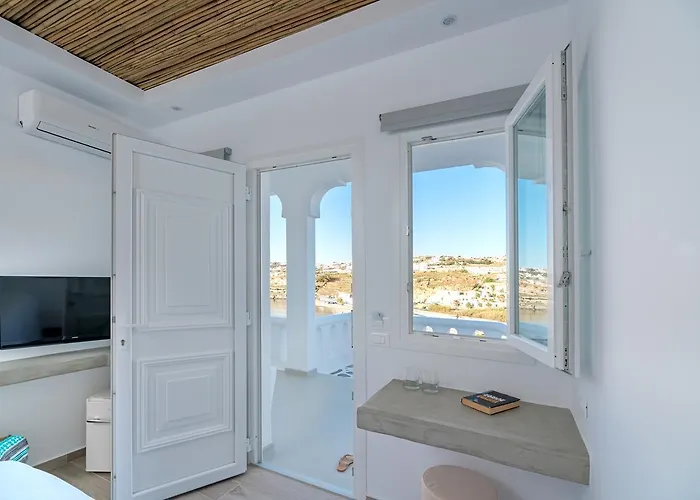 Cape Mykonos מלון