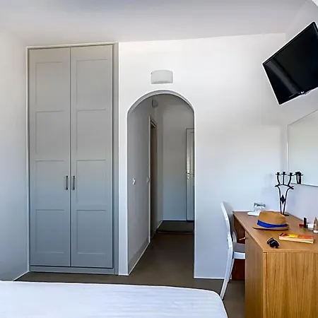 Hotel Cape Mykonos 3*
